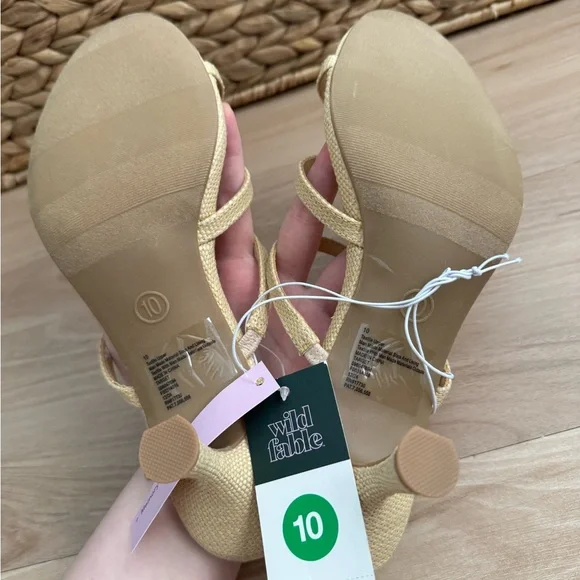 NWT! Wild Fable Brodie Strappy Raffia Charm Heels - Memory foam - Picture 4 of 14